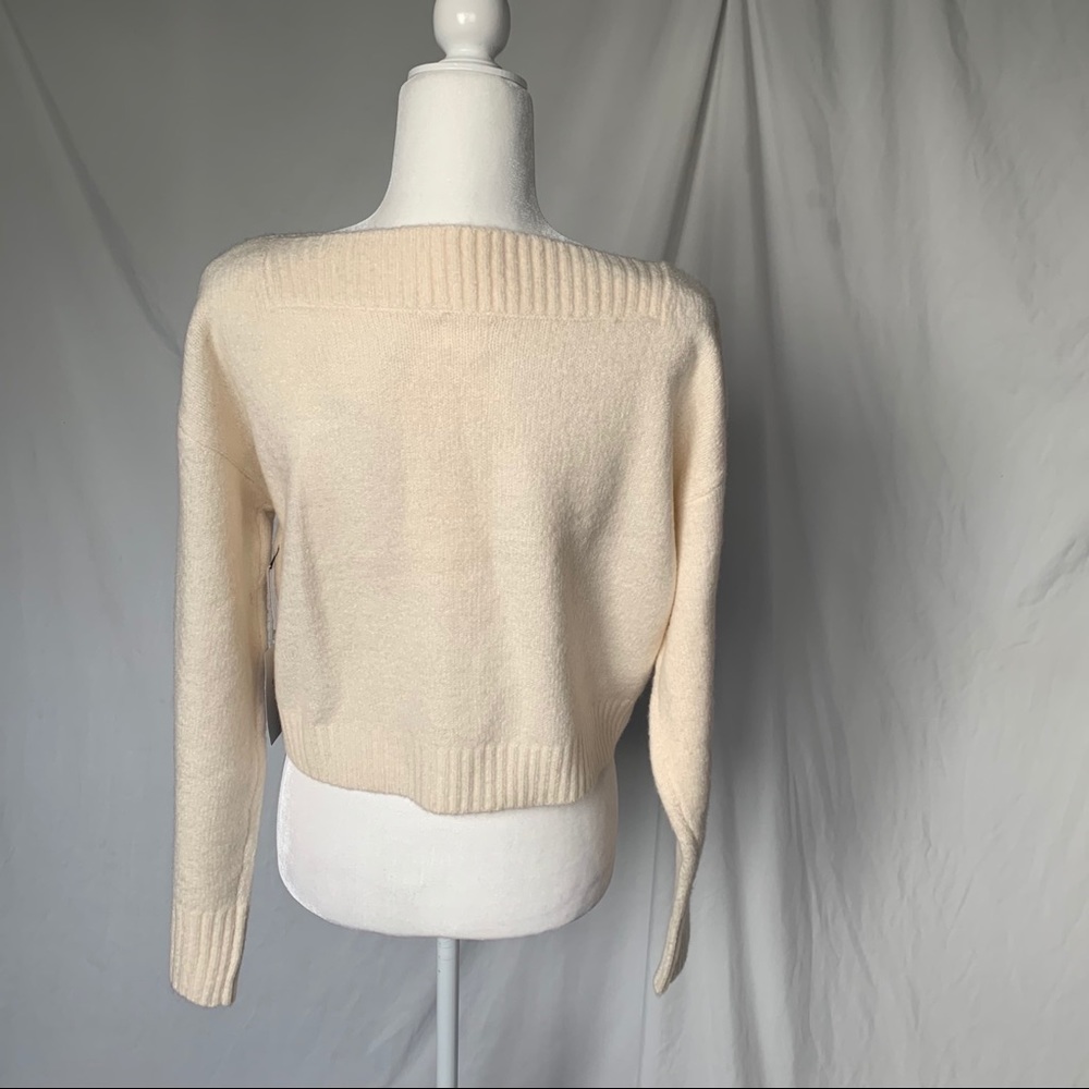 NWT O&O Cropped Sweater - Picture 4 of 4
